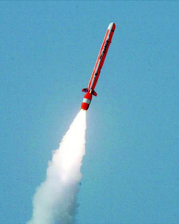 사진 = 뉴시스 / 인도 브라모스 초음속 미사일