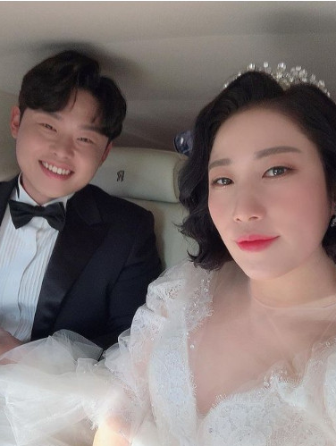 Marido 'Yoon Seung-yeol' e comediante Kim Young-hee / Instagram de Kim Young-hee