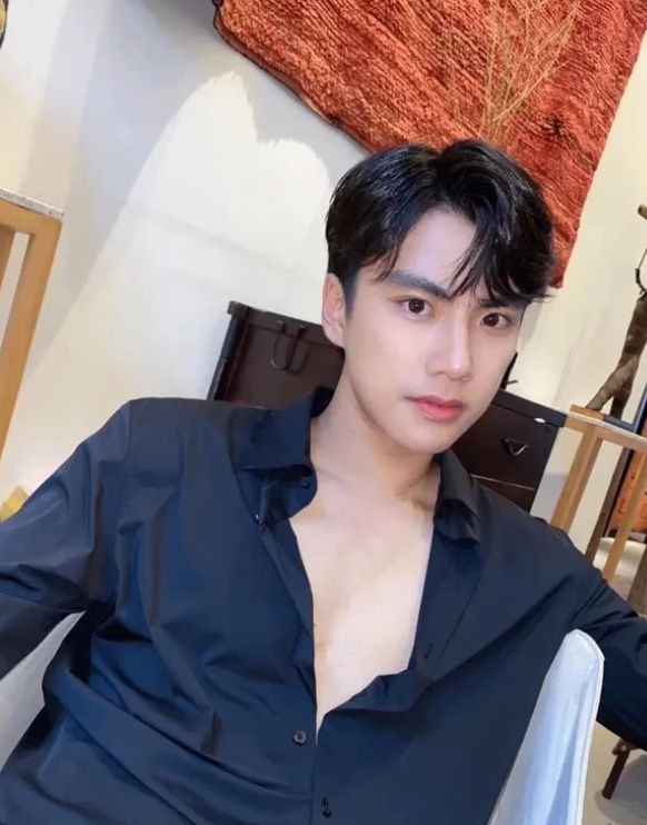 태국 학교폭력 논란의 주인공 옴파왓의 모습 / 옴파왓 트위터