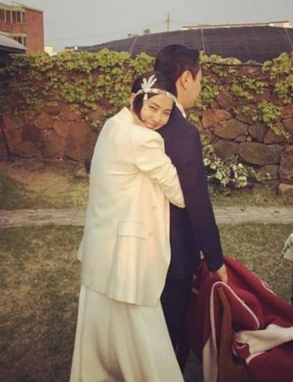 김나영과 전남편 최 씨의 결혼사진 / 온라인 커뮤니티