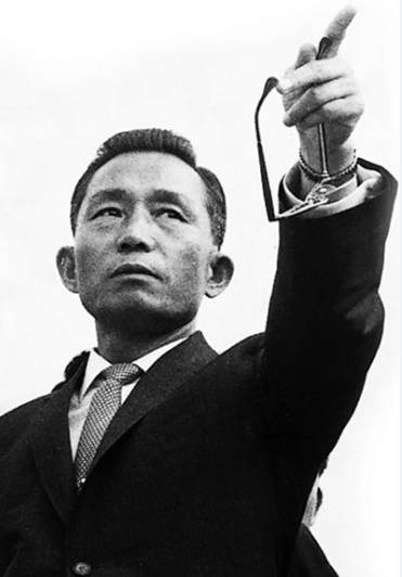 10.29 사건으로 암살 당한 박정희 전 대통령 /인터넷커뮤니티