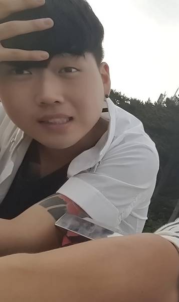 황영웅 문신 사진 공개한 이진호/이진호유튜브