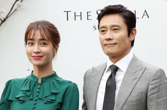 이병헌 이민정 부부 / 중앙일보 