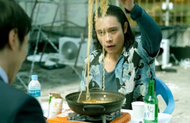 배우 이병헌이 영화 '내부자들'에서 열연을 펼치고 있다 / 국민일보 