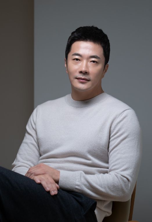 배우 권상우의 모습/웨이브