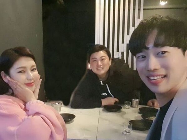 왼쪽부터 송가인, 김호중, 안성훈. /스포츠투데이.